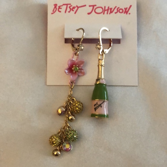 Betsey Johnson Gold Tone Flower, Fireball & Champagne Mismatch Drop Earrings NWT - Picture 3 of 10